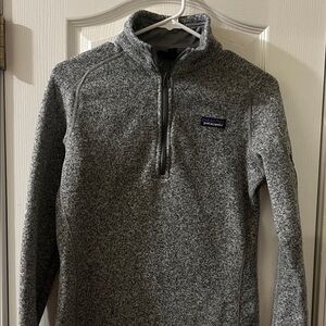 Patagonia women’s Zip-Up Sweater in Heather Gray small to medium fit